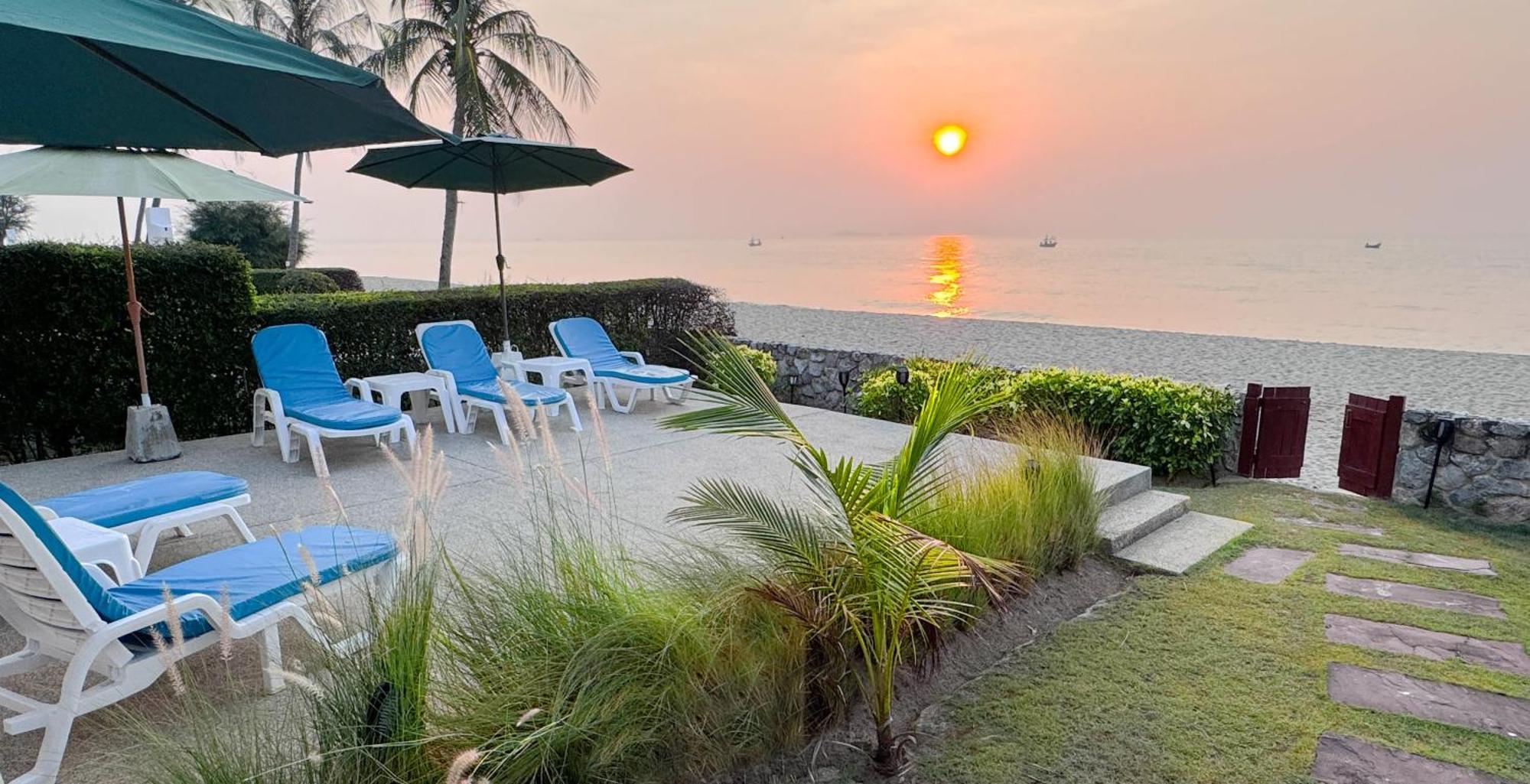 Absolute Beachfront villa Ban Huai Yang Extérieur photo
