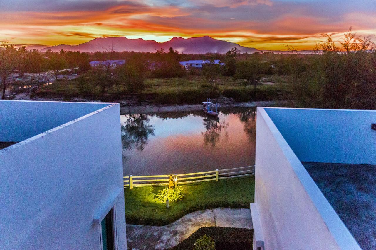 Absolute Beachfront villa Ban Huai Yang Extérieur photo